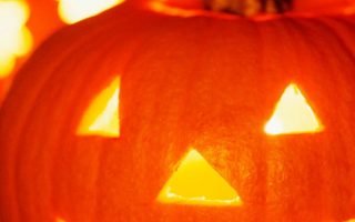 Happy Halloween Holiday Wallpaper five Jack O Lanterns