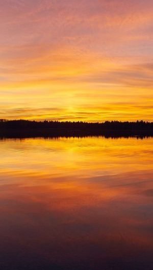 River Sunset and Sky Wallpaper 300x585 1