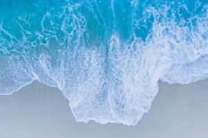 Sea wave Wallpaper 300x585 1