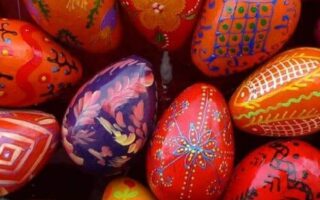 4K egg Easter Wallpaper iPhone 13 pro max