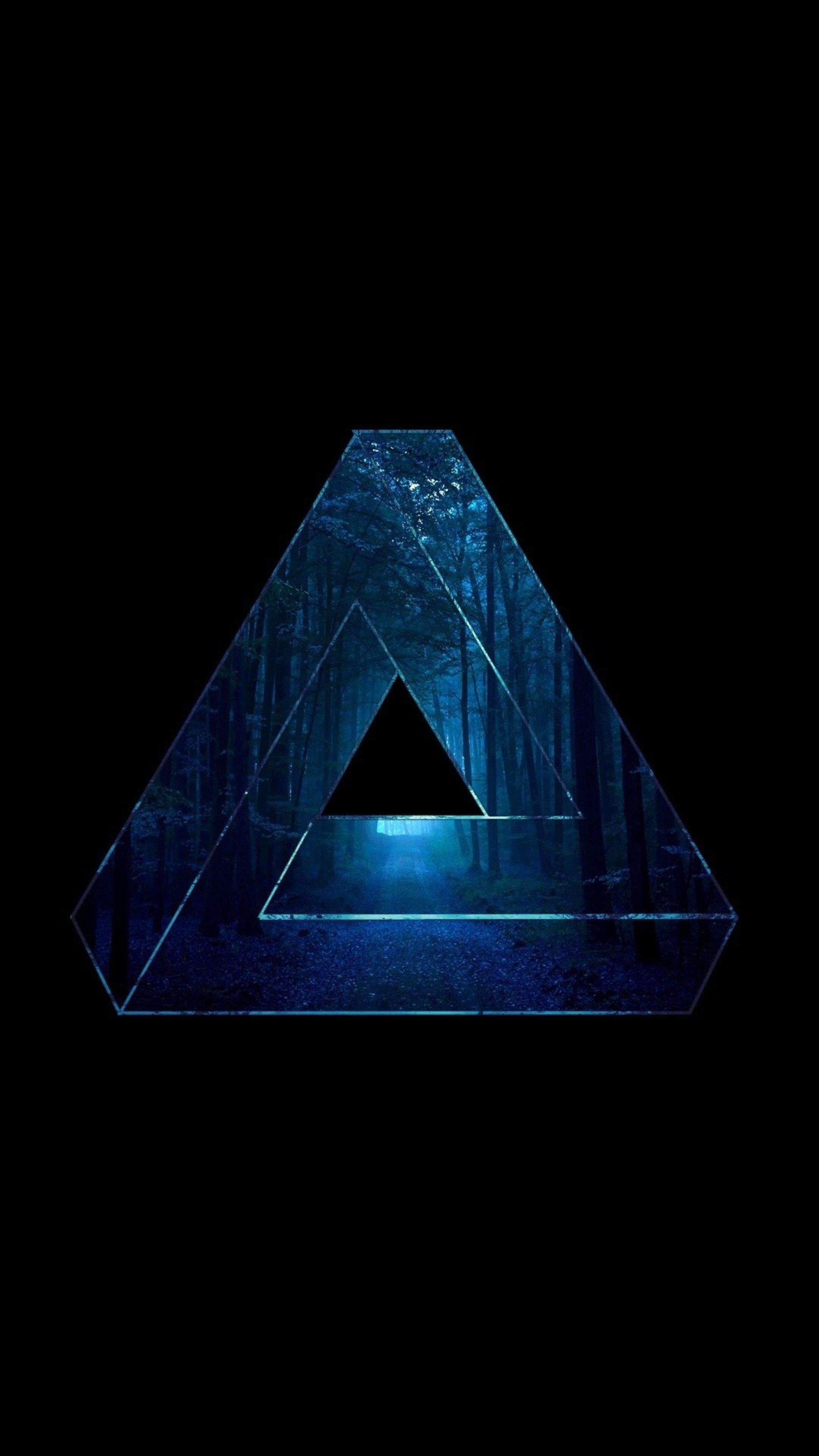 4K-iPhone 13 Wallpaper-Black-Blue-Triangle