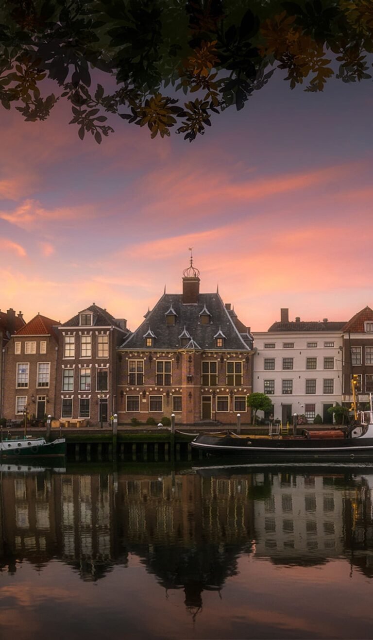 4K wallpaper Theater Koningshof In Maassluis Netherlands 4k Ultra Hd Tv Wallpaper For Tablet And Mobile Phones iphone 13 wallpaper