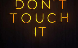 HD Quote Dont Touch It iPhone Wallpaper