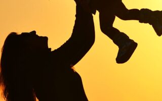 happy mothers day images best mom ever pink heart 2022 iphone 13 pro max wallpaper 12