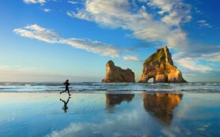 4K bech Windows 11 Wallpaper sea skywater scaled