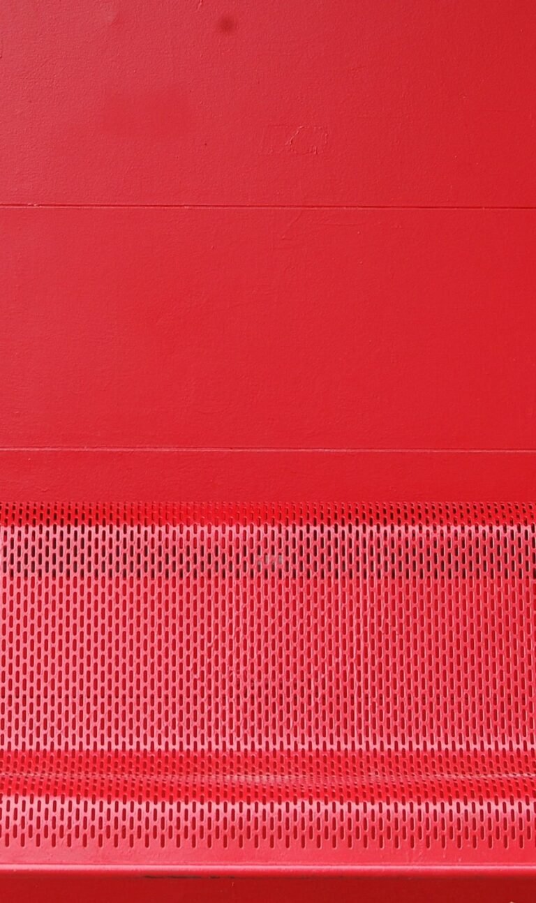 minimalist wallpaper background for iphone 13